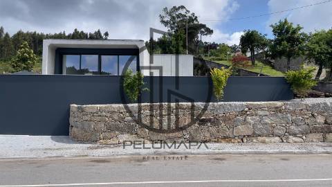 Moradia T3 Venda em Leitões, Oleiros e Figueiredo,Guimarães