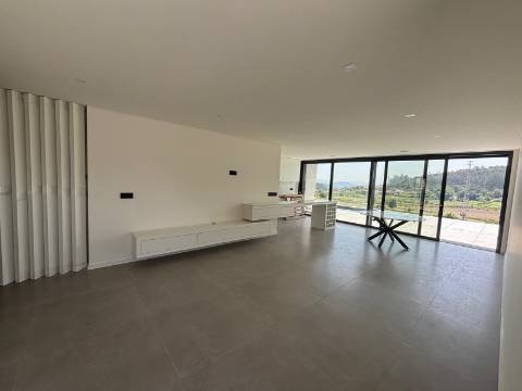 Moradia T3 Venda em Leitões, Oleiros e Figueiredo,Guimarães