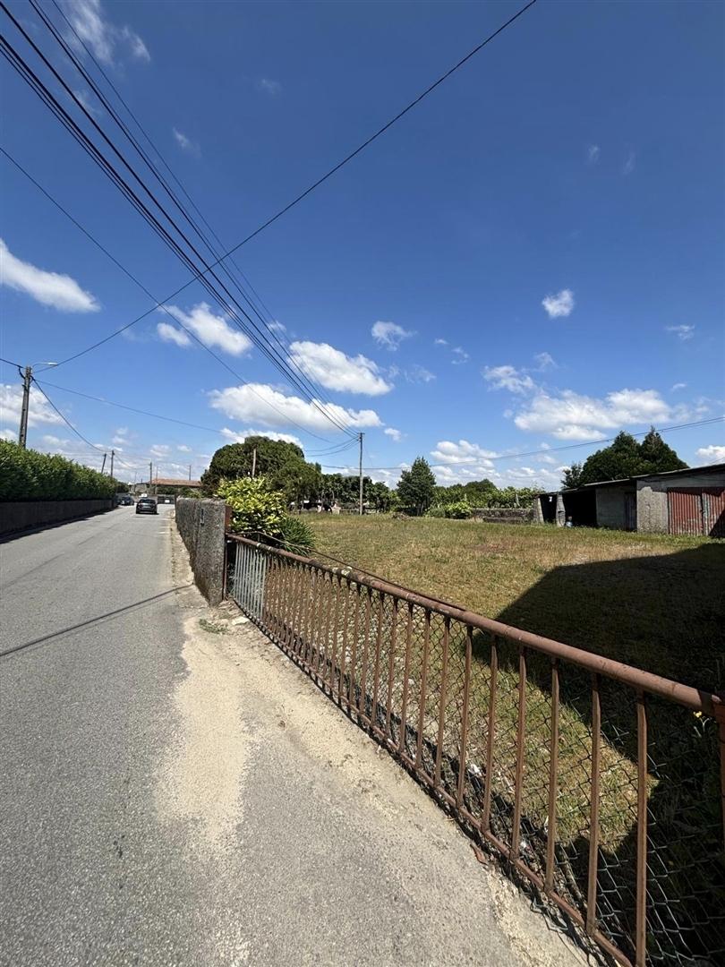Lote de Terreno  Venda em Esmeriz e Cabeçudos,Vila Nova de Famalicão