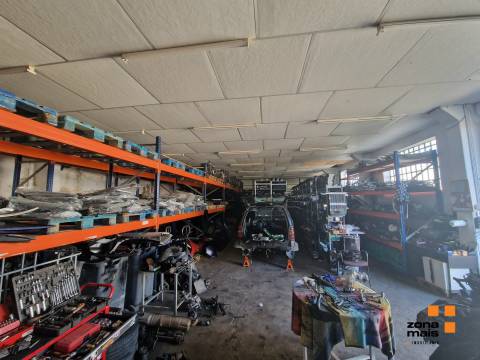 Armazém  Venda em Ermesinde,Valongo