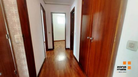 Apartamento T1+1 Arrendamento em Ramalde,Porto