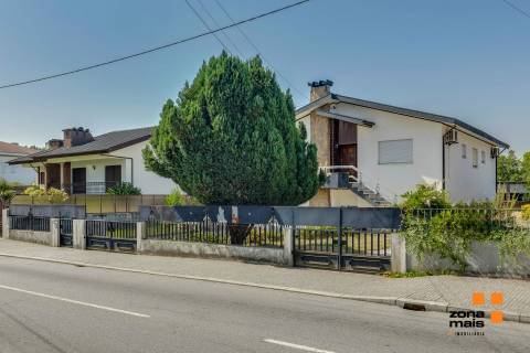 Moradia Isolada T5 Venda em Nogueira e Silva Escura,Maia