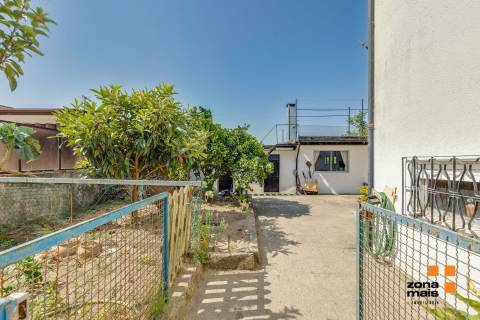 Moradia Isolada T5 Venda em Nogueira e Silva Escura,Maia