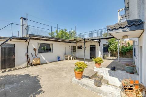 Moradia Isolada T5 Venda em Nogueira e Silva Escura,Maia