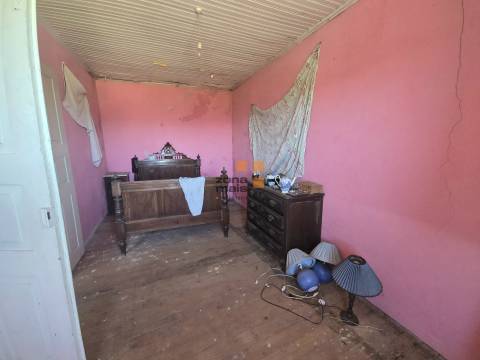 Moradia para Restaurar T2 Venda em Vale de Bouro,Celorico de Basto