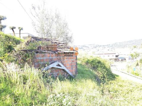 Moradia para Restaurar T2 Venda em Vale de Bouro,Celorico de Basto