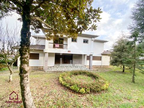 Moradia T5 a 15 min. do Porto!