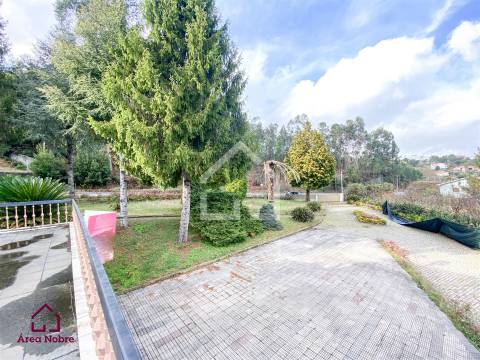 Moradia T5 a 15 min. do Porto!