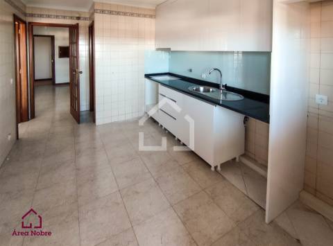 Apartamento T3 Venda em Santa Maria de Lamas,Santa Maria da Feira