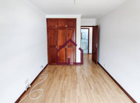Apartamento T3 Venda em Santa Maria de Lamas,Santa Maria da Feira