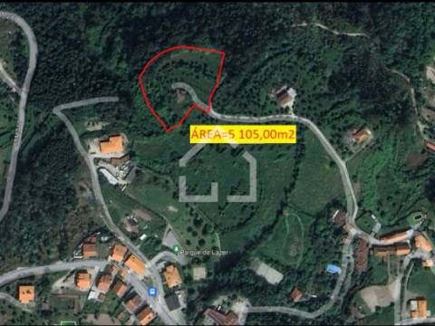 Quintinha com 5.105m2 com casa de Eira!