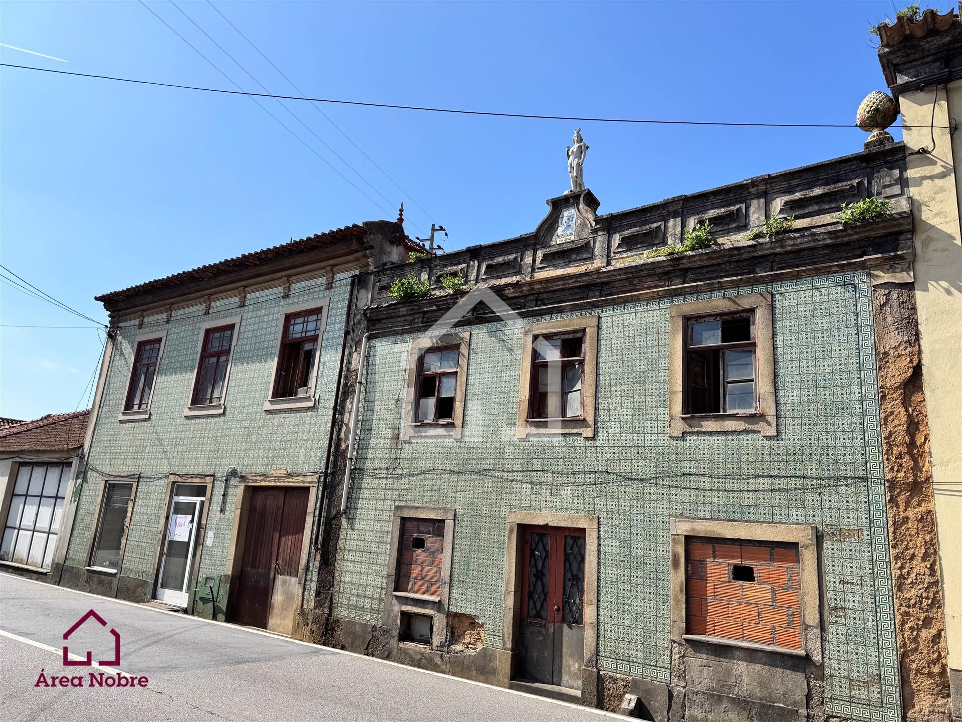 Moradias Centenárias em Cortegaça!