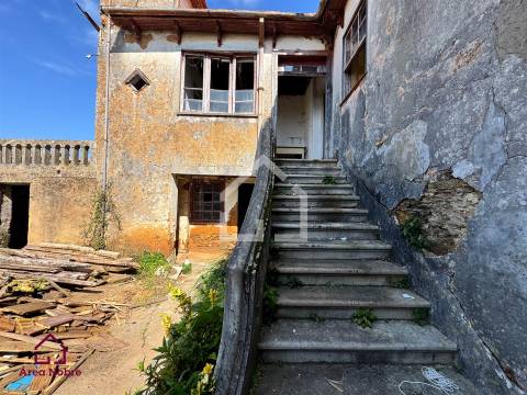 Moradias Centenárias em Cortegaça!