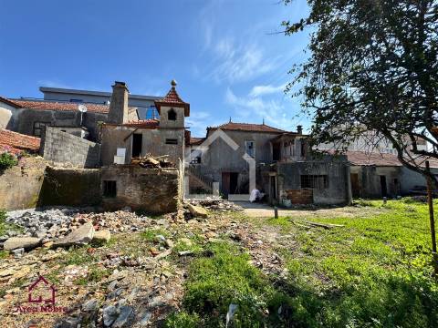 Moradias Centenárias em Cortegaça!