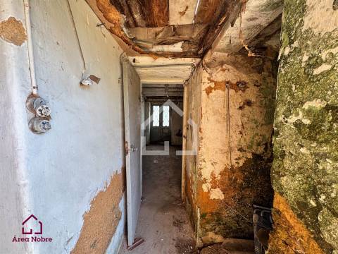 Moradias Centenárias em Cortegaça!