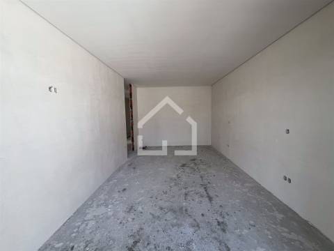 Moradia T3+1 NOVA - Canedo