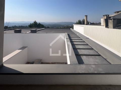 Moradia T3+1 NOVA - Canedo