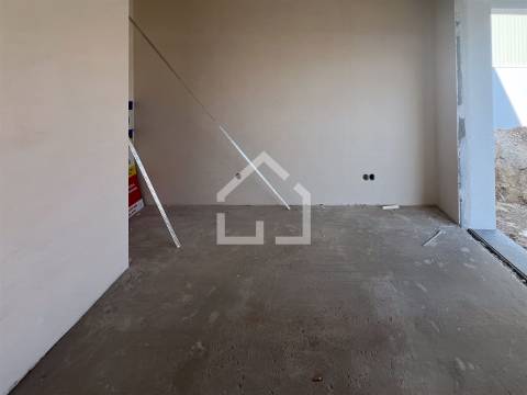 Moradia T3+1 NOVA - Canedo