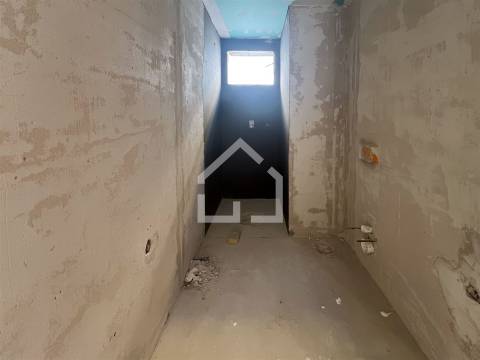 Moradia T3+1 NOVA - Canedo