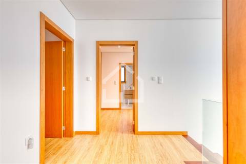 Moradia T4 NOVA - Sta Maria da Feira