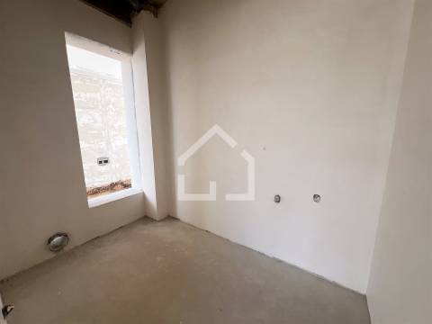 Moradia T3 com Piscina - Lamas