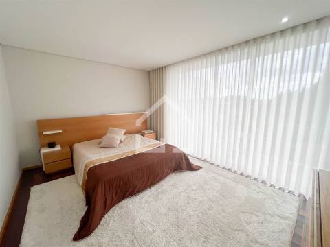 Moradia T3+1 -Santa Maria da Feira
