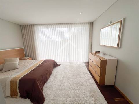 Moradia T3+1 -Santa Maria da Feira