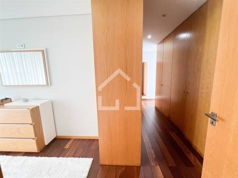 Moradia T3+1 -Santa Maria da Feira