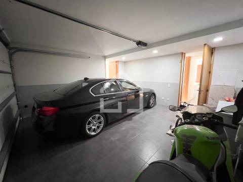 Moradia T3+1 -Santa Maria da Feira