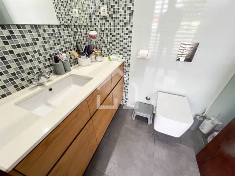 Moradia T3+1 -Santa Maria da Feira