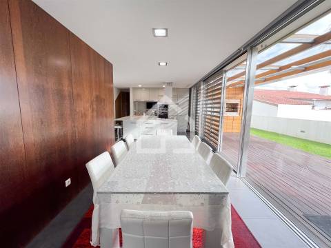 Moradia T3+1 -Santa Maria da Feira