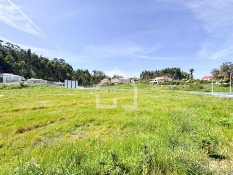 Terreno com 2.410 m² -  Escariz – Arouca