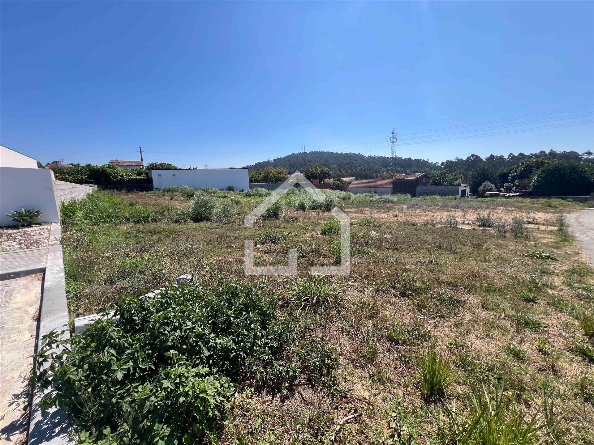 Terreno Projecto Aprovado para 5 Moradias! - Nogueira
