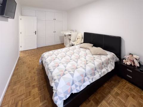 T3 com Terraço - Milheirós de Poiares