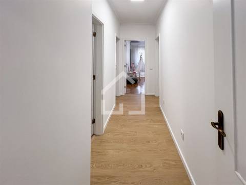 T3 com Terraço - Milheirós de Poiares