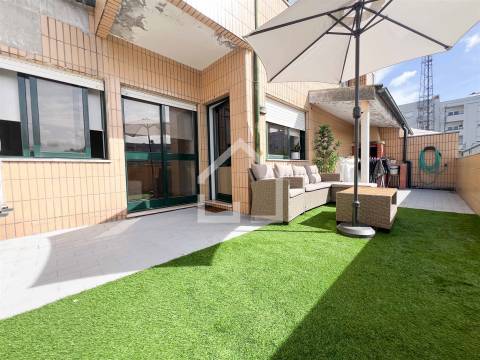 T3 com Terraço - Milheirós de Poiares