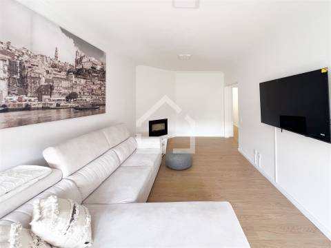 T3 com Terraço - Milheirós de Poiares