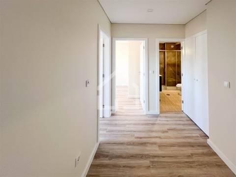 T3 RENOVADO - São João de Ver