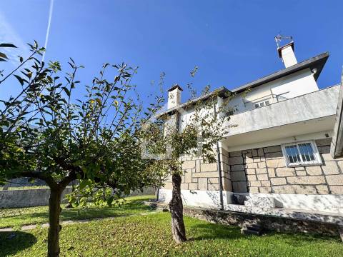 Moradia T4 - Lourosa