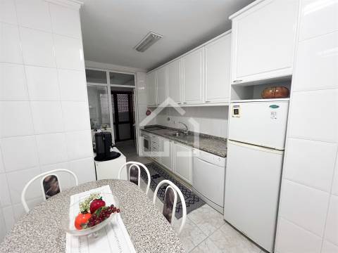 T3 com Terraço, em pleno centro Sta. M. Feira!