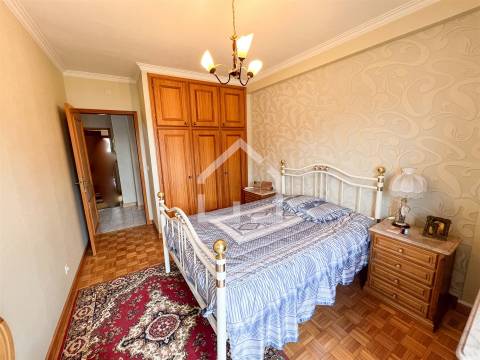 T3 com Terraço, em pleno centro Sta. M. Feira!