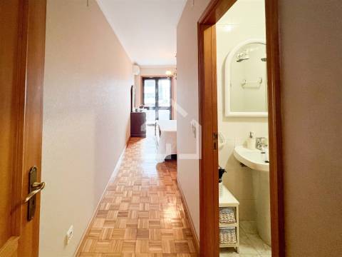 T3 com Terraço, em pleno centro Sta. M. Feira!