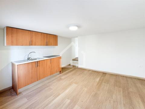 Moradia (T3 + T1) - Palmaz