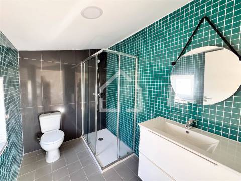 Moradia (T3 + T1) - Palmaz