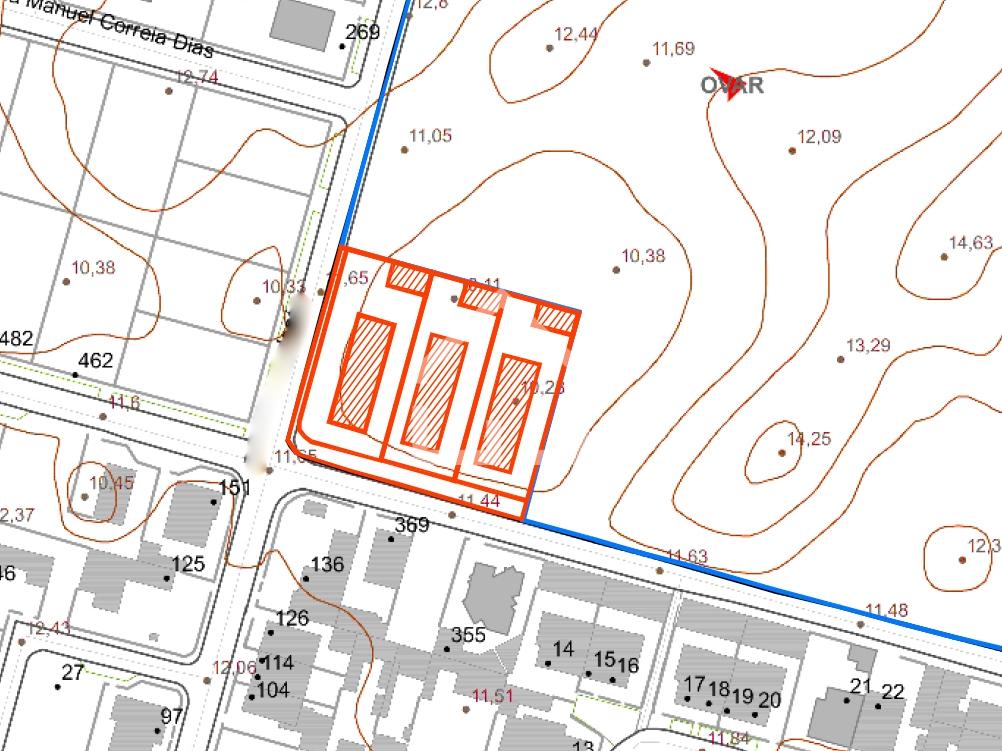 Terreno com projeto aprovado para 3 moradias térreas