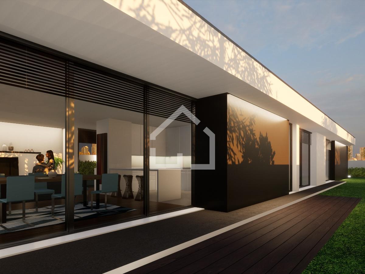 Terreno com projeto aprovado para 3 moradias térreas