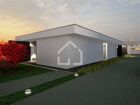 Terreno com projeto aprovado para 3 moradias térreas