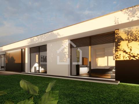 Terreno com projeto aprovado para 3 moradias térreas