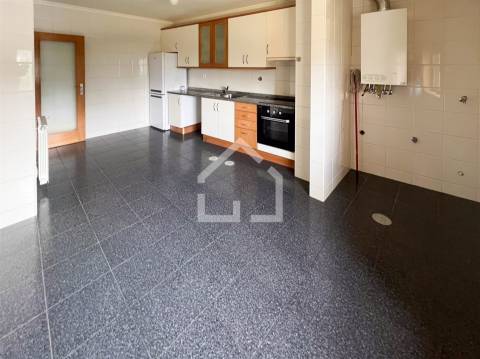 Apartamento T3 Venda em Canedo, Vale e Vila Maior,Santa Maria da Feira