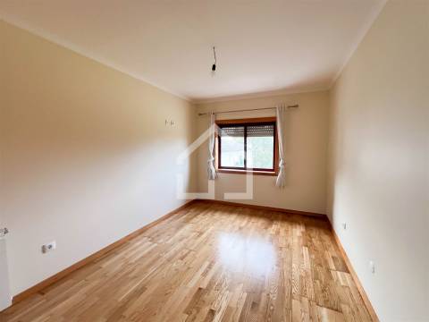 Apartamento T3 Venda em Canedo, Vale e Vila Maior,Santa Maria da Feira